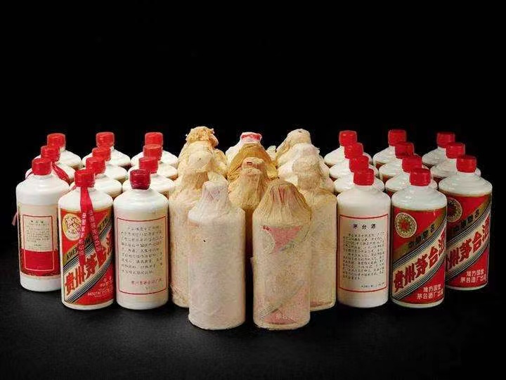 武穴日照岚山回收酒价格哪里回收(附近上门回收茅台酒）?